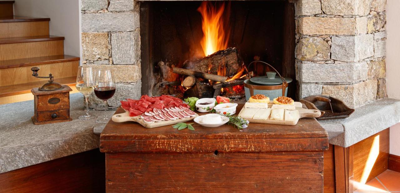Il Como' Della Civetta - Taverna “La Fenice” Stazzona Екстериор снимка